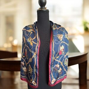 Source Unknown Women's Cape with Chain Print in Blue and Red